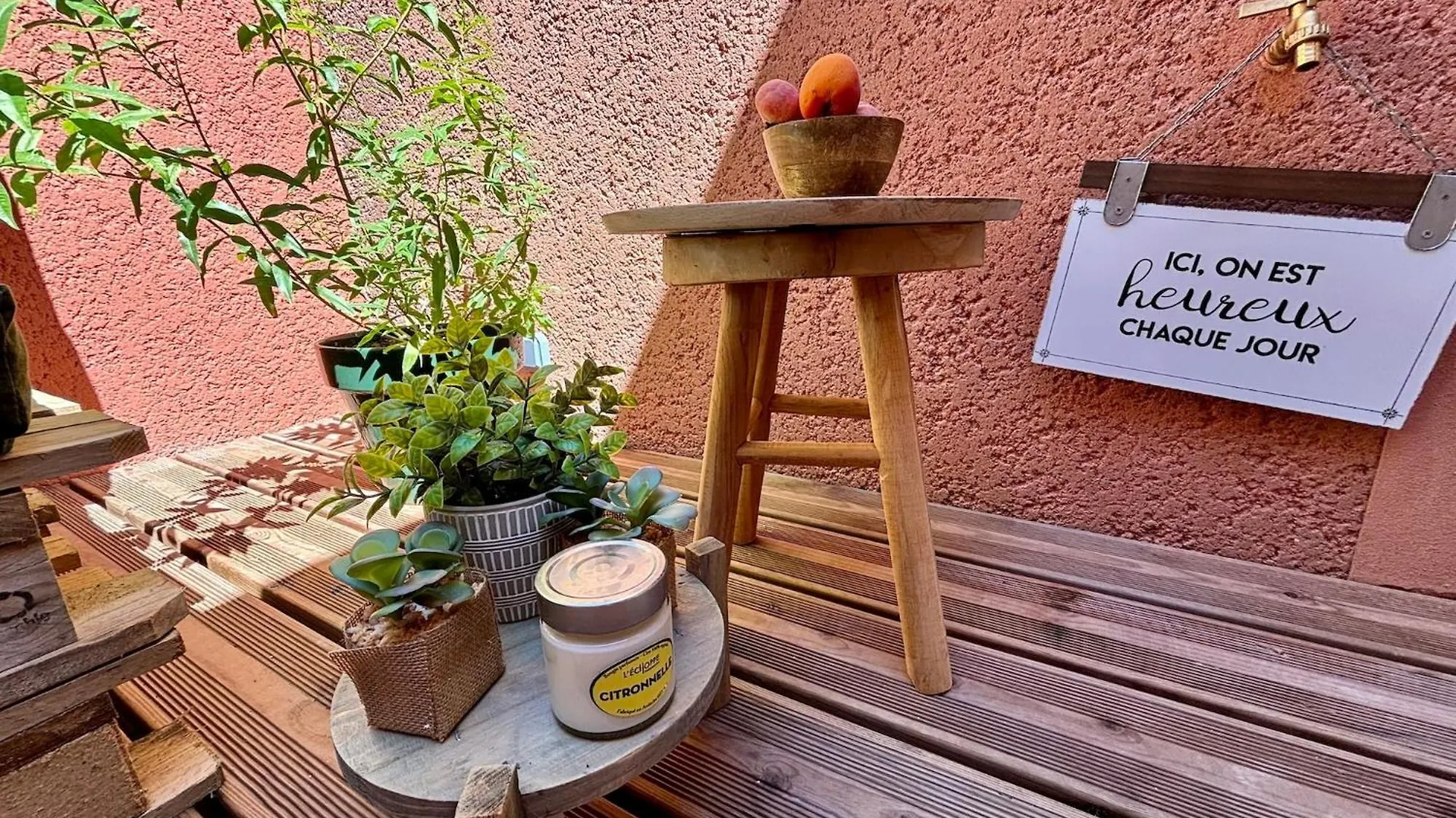 Maison Pour 12P, Piscine A Debordement Chauffee D'Avril A Octobre Inclus Ruoms Holiday home