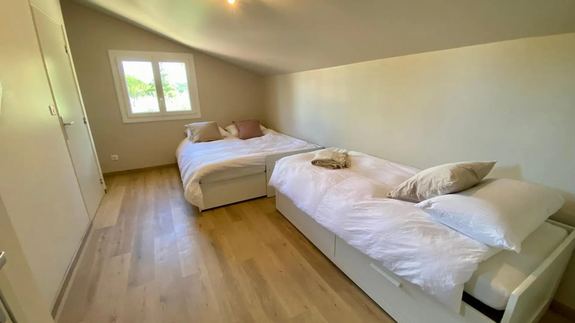 Maison Pour 12P, Piscine A Debordement Chauffee D'Avril A Octobre Inclus Ruoms