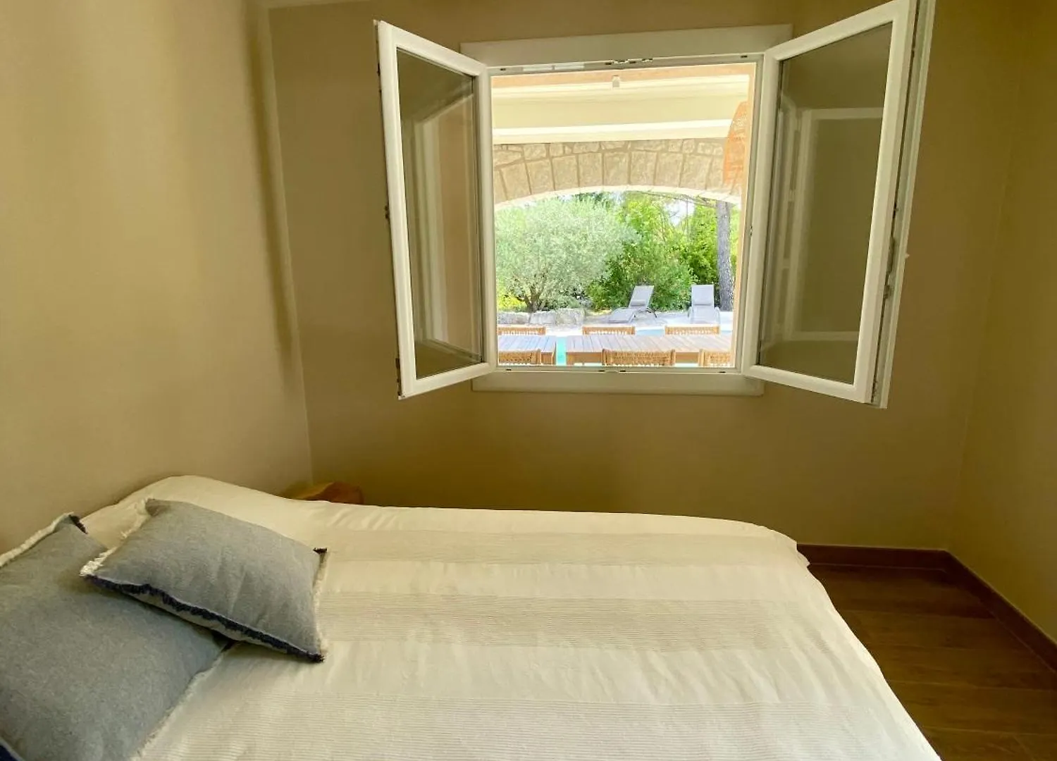 Maison Pour 12P, Piscine A Debordement Chauffee D'Avril A Octobre Inclus Ruoms