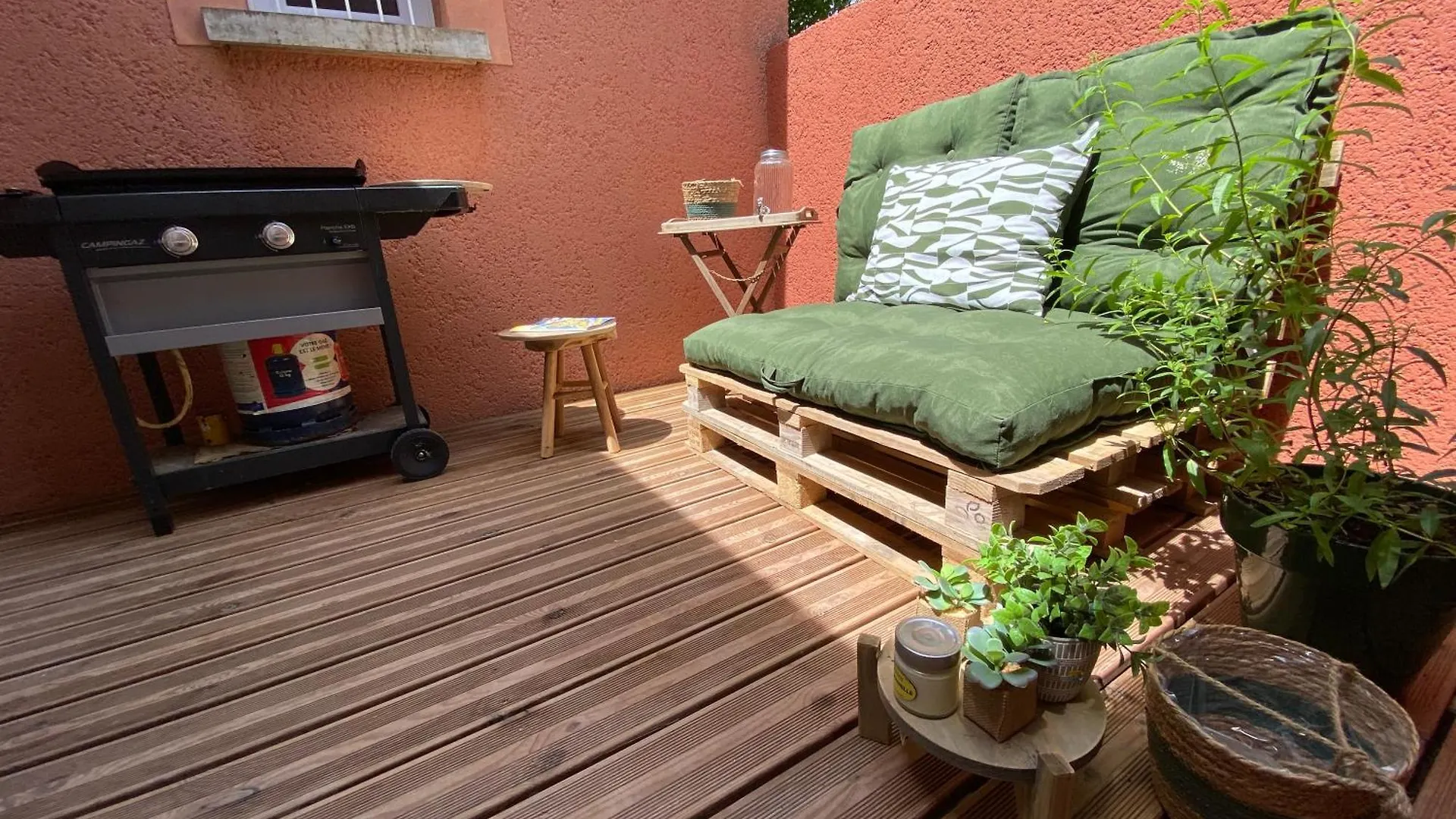 Maison Pour 12P, Piscine A Debordement Chauffee D'Avril A Octobre Inclus Ruoms