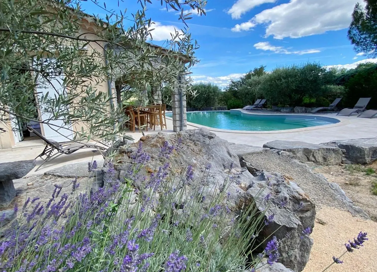 Maison Pour 12P, Piscine A Debordement Chauffee D'Avril A Octobre Inclus Ruoms 0*,  France